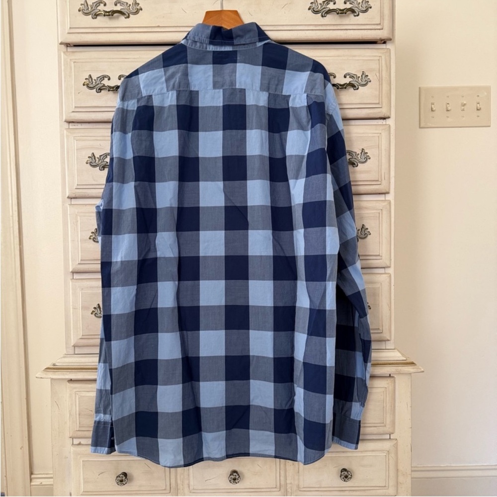 Bundle of Men’s Preppy Button Shirts - Picture 9 of 10